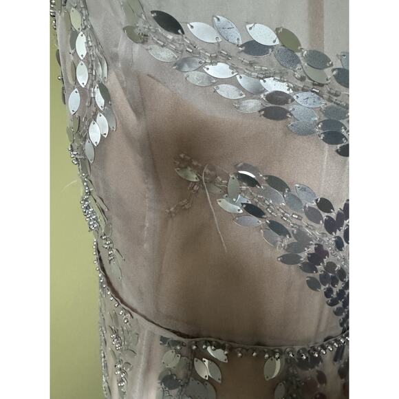 Mignon for Neiman Marcus Embellished Cocktail Dress Silver Sequin Sheer Overlay - Picture 4 of 14